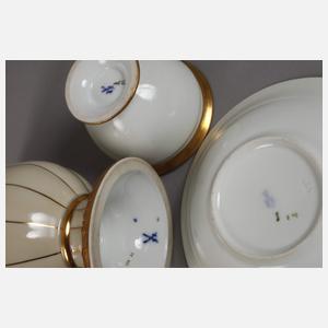 Meissen Tasse mit Untertasse und Vase Golddekor