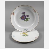 Meissen zwei große Platten "Blume 1"111