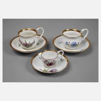 Meissen drei Tassen mit Untertassen "Blume 1"111