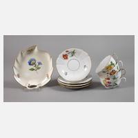 Meissen vier Teetassen und Blattschale "Blume 1"111