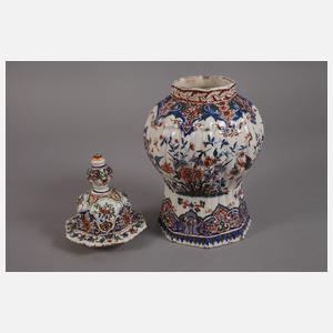 Paar Deckelvasen Delft