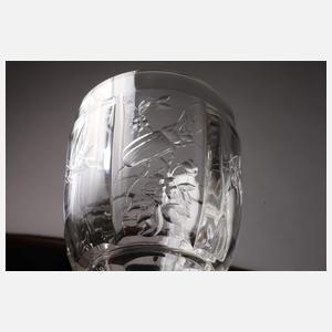 Paar feine Glaspokale mit Insekten