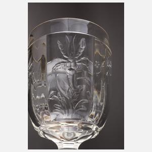 Paar feine Glaspokale mit Insekten