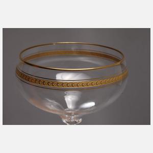 Zehn Champagnerschalen