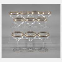 Zehn Champagnerschalen111