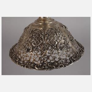 Silbervase im Rokokostil