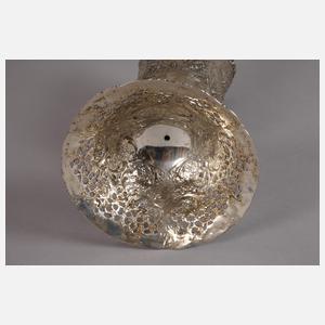 Silbervase im Rokokostil