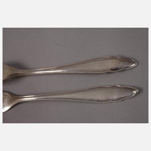 Drei Sets Dessertbesteck