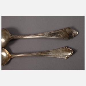 Drei Sets Dessertbesteck