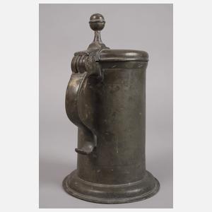 Zinnwalzenkrug mit Wappen