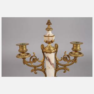 Bronzeleuchter mit Putten