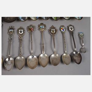 Sammlung Andenkenlöffel mit Emaille