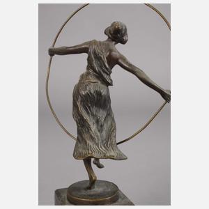 Kleine Reifentänzerin