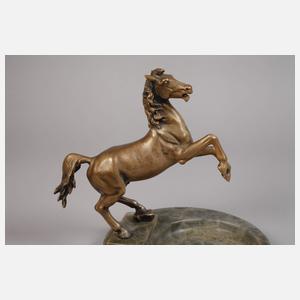 Sachsenross auf Onyxschale