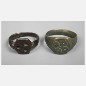 Zwei antike Ringe