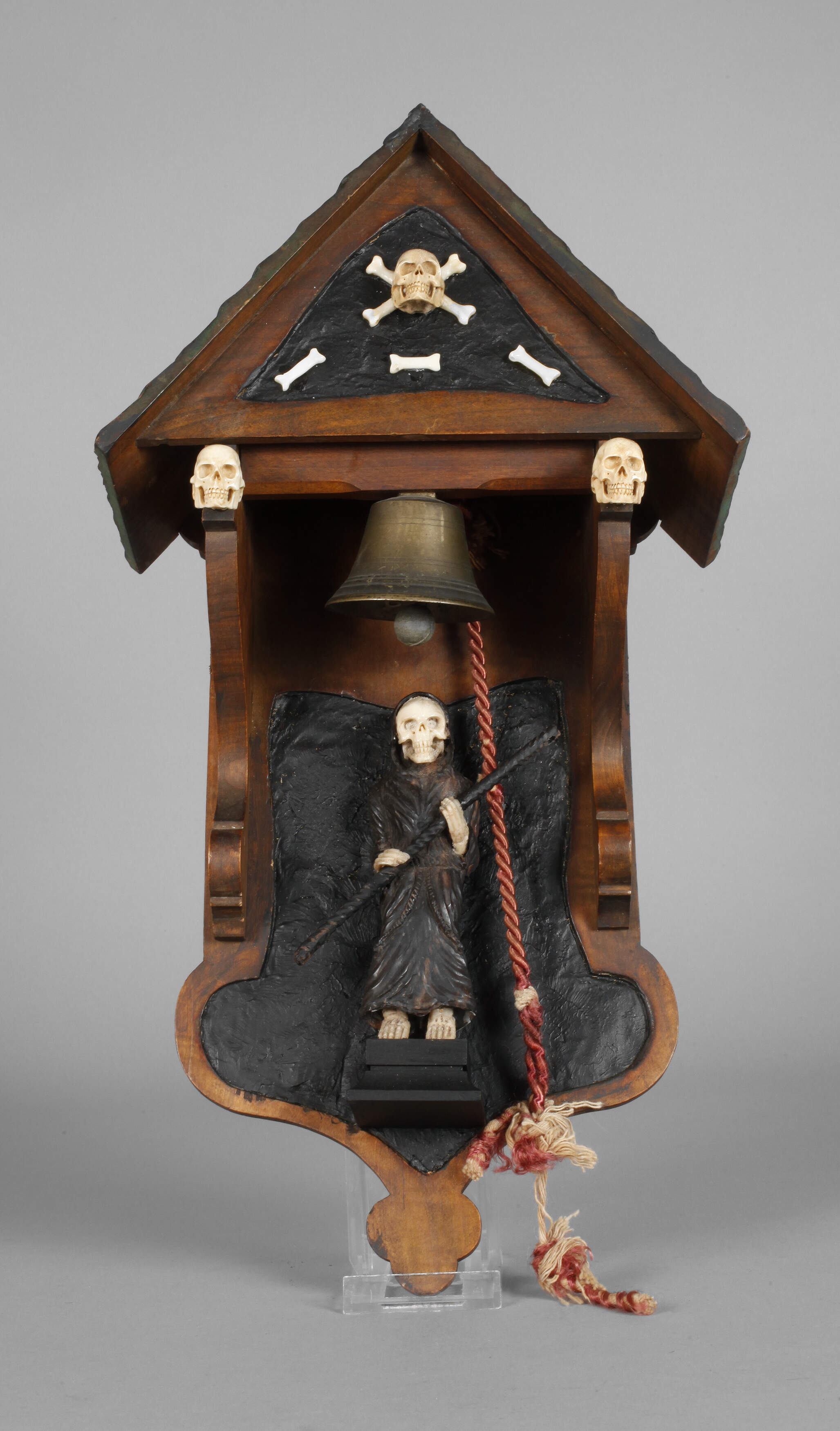 Wandglocke Memento Mori