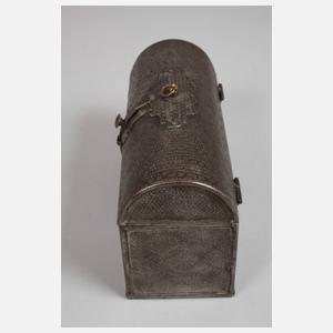 Kleine Eisenschatulle