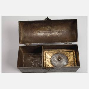 Kleine Eisenschatulle