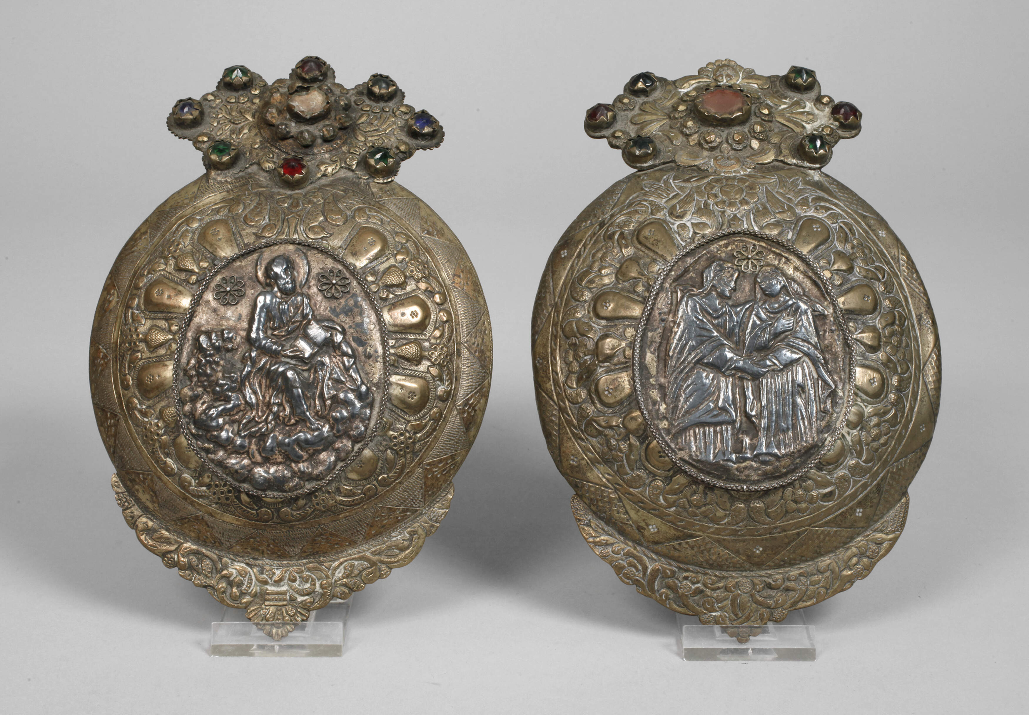 Zwei barocke Zierappliken