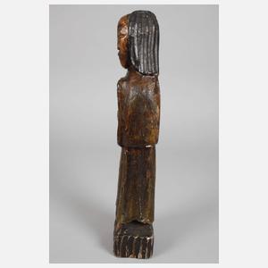 Expressive Schnitzarbeit