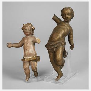 Zwei geschnitzte Putten