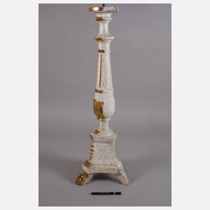 Geschnitzter Altarleuchter