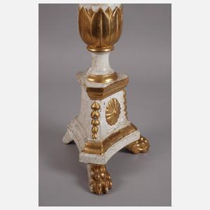 Geschnitzter Altarleuchter