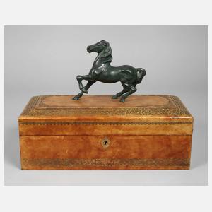 Figürliche Handschuhschatulle