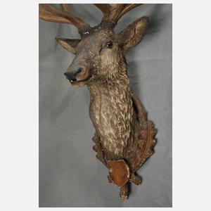 Hirschgeweih auf Keramikkopf