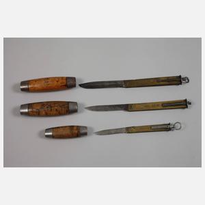 Drei Taschenmesser