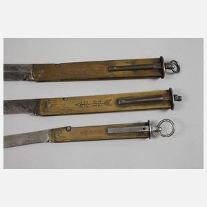Drei Taschenmesser