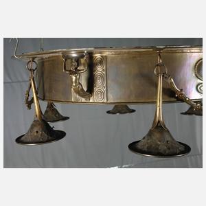 Großer Hallenleuchter