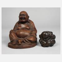 Zwei figürliche Schnitzereien111