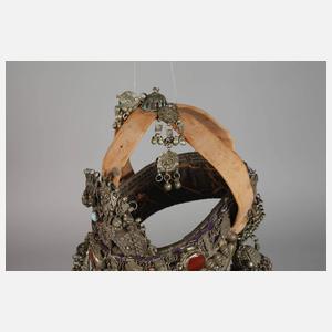 Folkloristischer Kopfschmuck