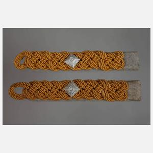 Schulterklappen für Generäle des Roten Kreuzes