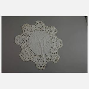 Drei Zierdecken Weißstickerei