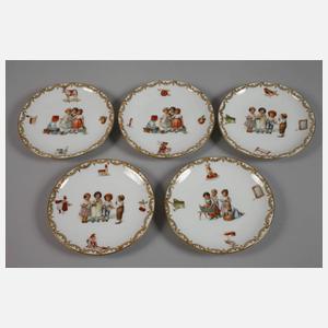 Puppenservice mit Kindermotiven