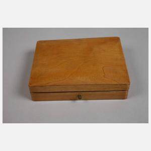 Damentaschenuhr Gold