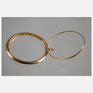 Feiner Medaillonanhänger mit Perlenbesatz