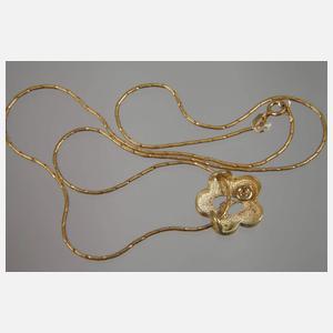 Anhänger mit Brillant an Kette