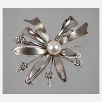 Brosche mit Perlen und Diamanten111