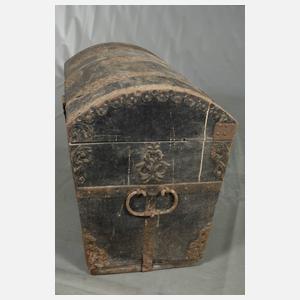 Kleine Runddeckeltruhe Barock