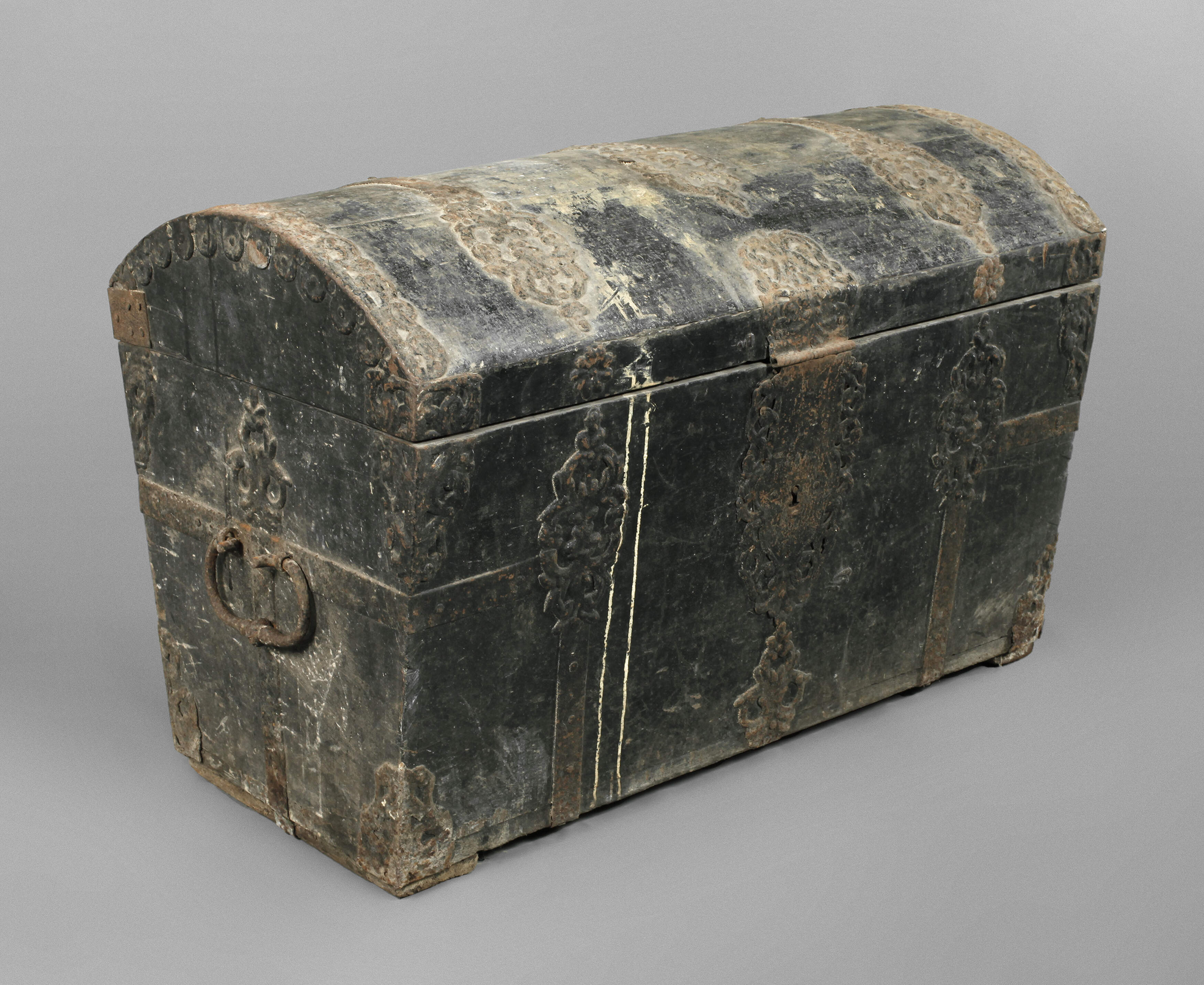 Kleine Runddeckeltruhe Barock