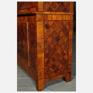 Aufsatzschrank Barock