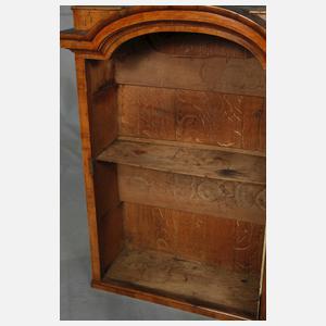 Wandvitrine Barock