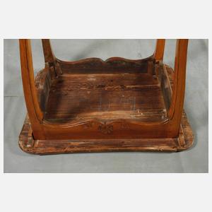 Kleiner Beistelltisch Barock