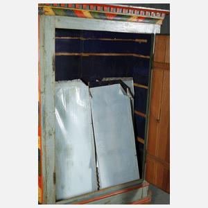 Bemalter Bauernschrank