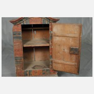 Bäuerlicher Hängeschrank