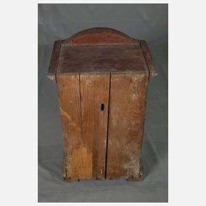 Bäuerlicher Hängeschrank