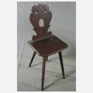 Tisch und vier Brettstühle